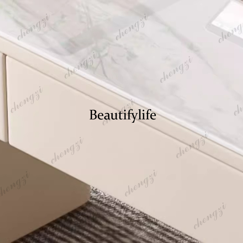TTTコンサルトデザイナー イタリアオフィスデスク ミニマリ - Interior Design Consultant のレビューと価格