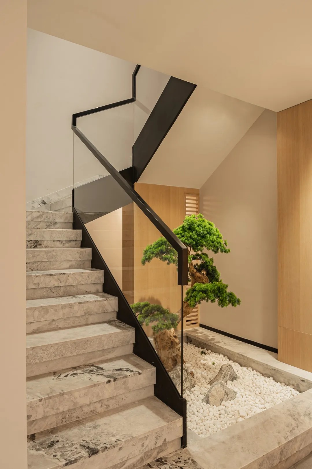 スポンジ無料相談 3D建築 ホテルデザイン 建築住宅デザイン - Interior Design Consultant のレビューと価格