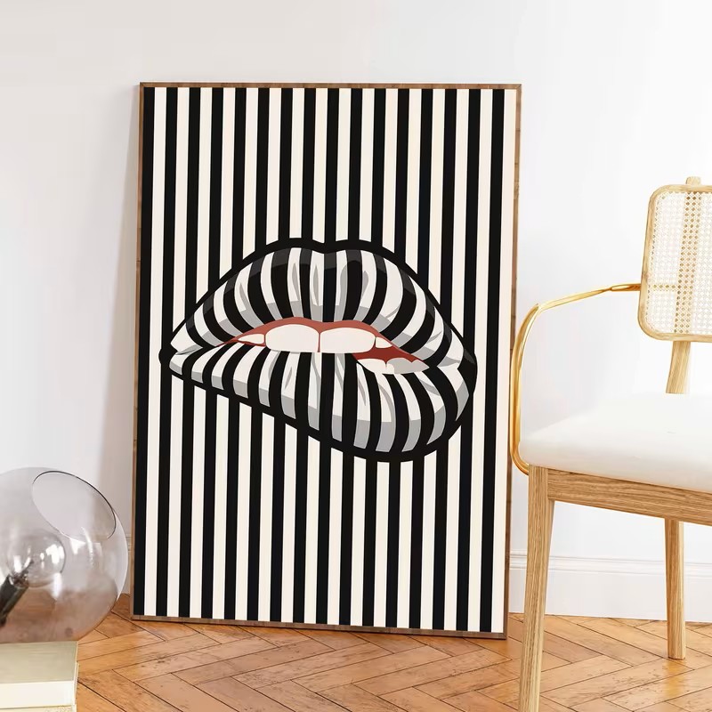 シンプルで抽象的なストライプの唇の形をしたキャンバスポスター - Interior Design Poster のレビューと価格