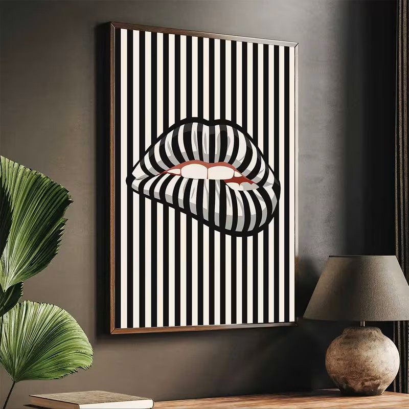 シンプルで抽象的なストライプの唇の形をしたキャンバスポスター - Interior Design Poster のレビューと価格